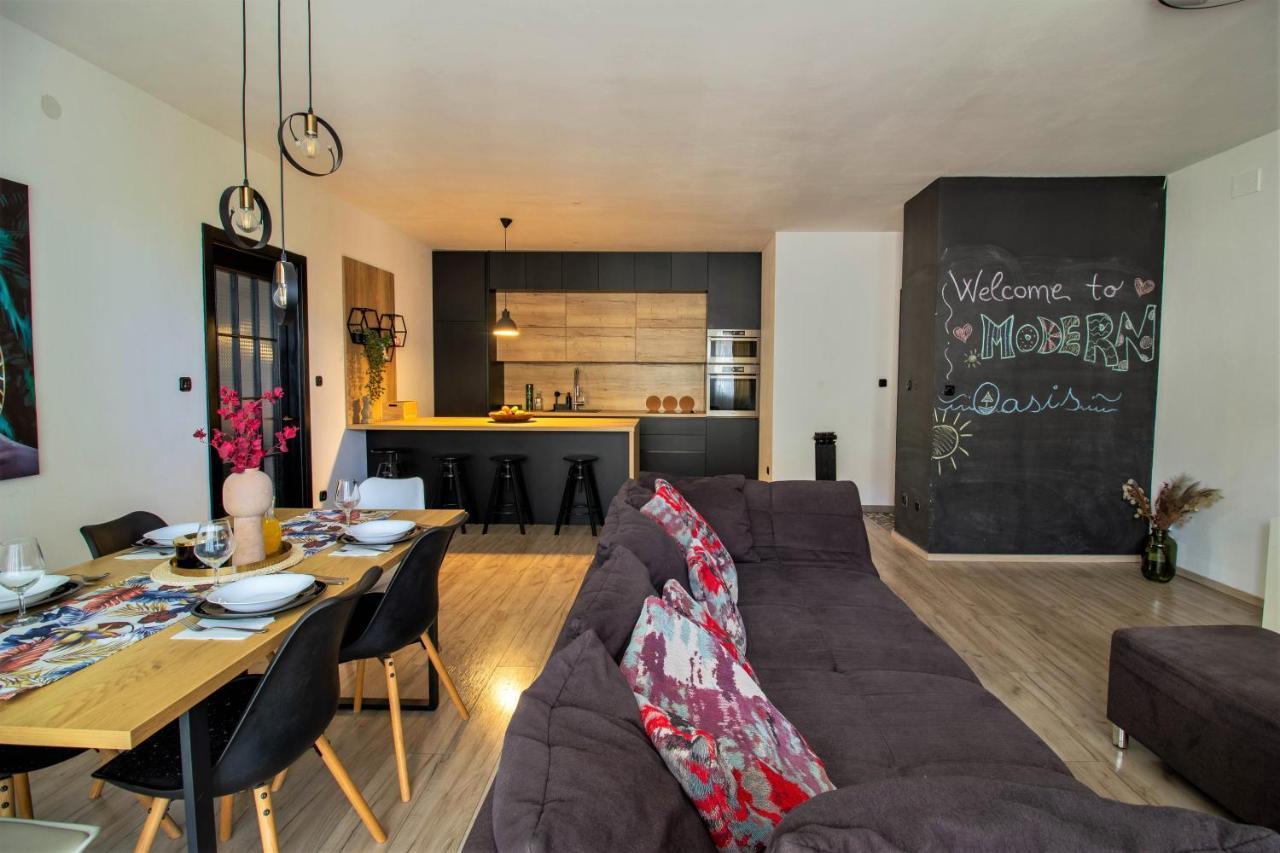 Modern Oasis Apartment Split Private Parking エクステリア 写真